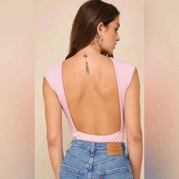 NEWw/tag (NWT) Lulu’s Wonderfully Sweet Dusty Mauve Cap Sleeve Backless Bodysuit - Picture 2 of 5